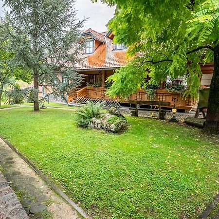 Korosec Apartments And Wellness Centre Мозирие Екстериор снимка