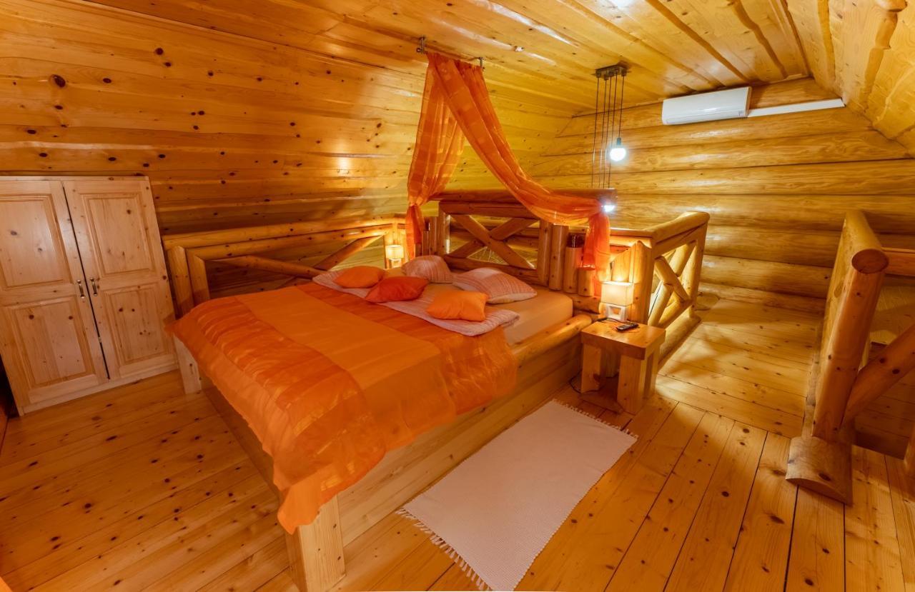Korosec Apartments And Wellness Centre Мозирие Екстериор снимка