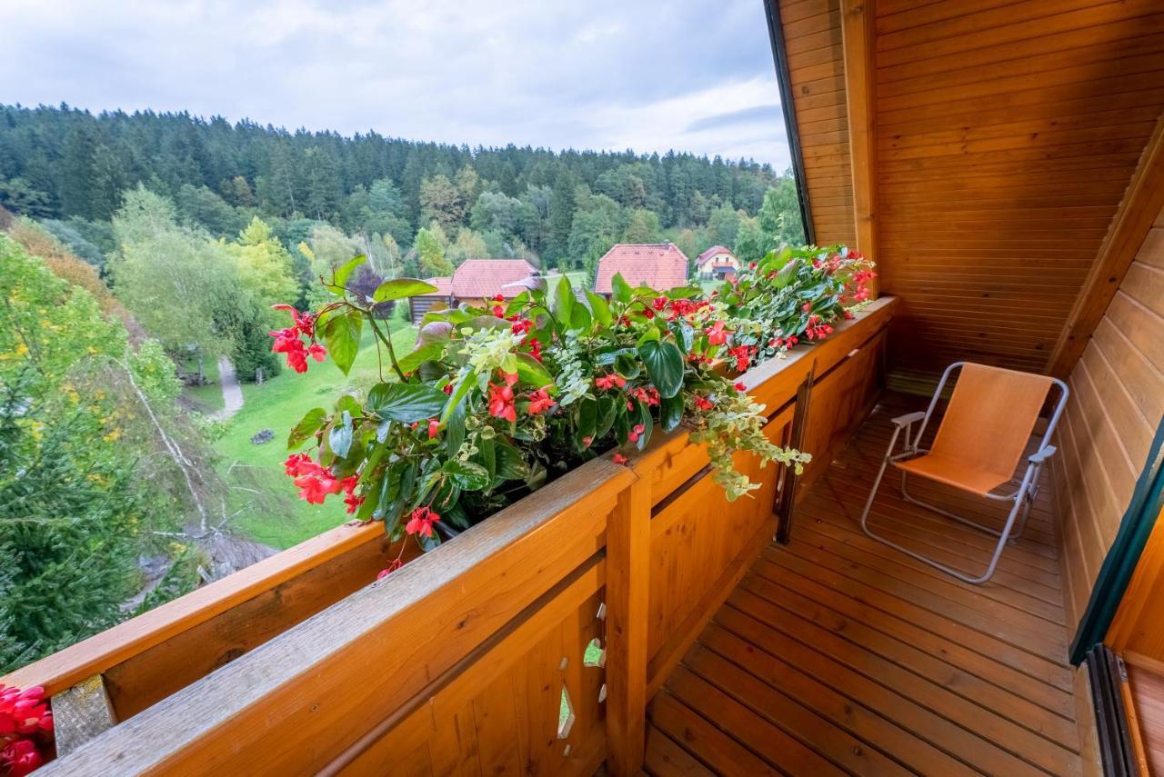 Korosec Apartments And Wellness Centre Мозирие Екстериор снимка