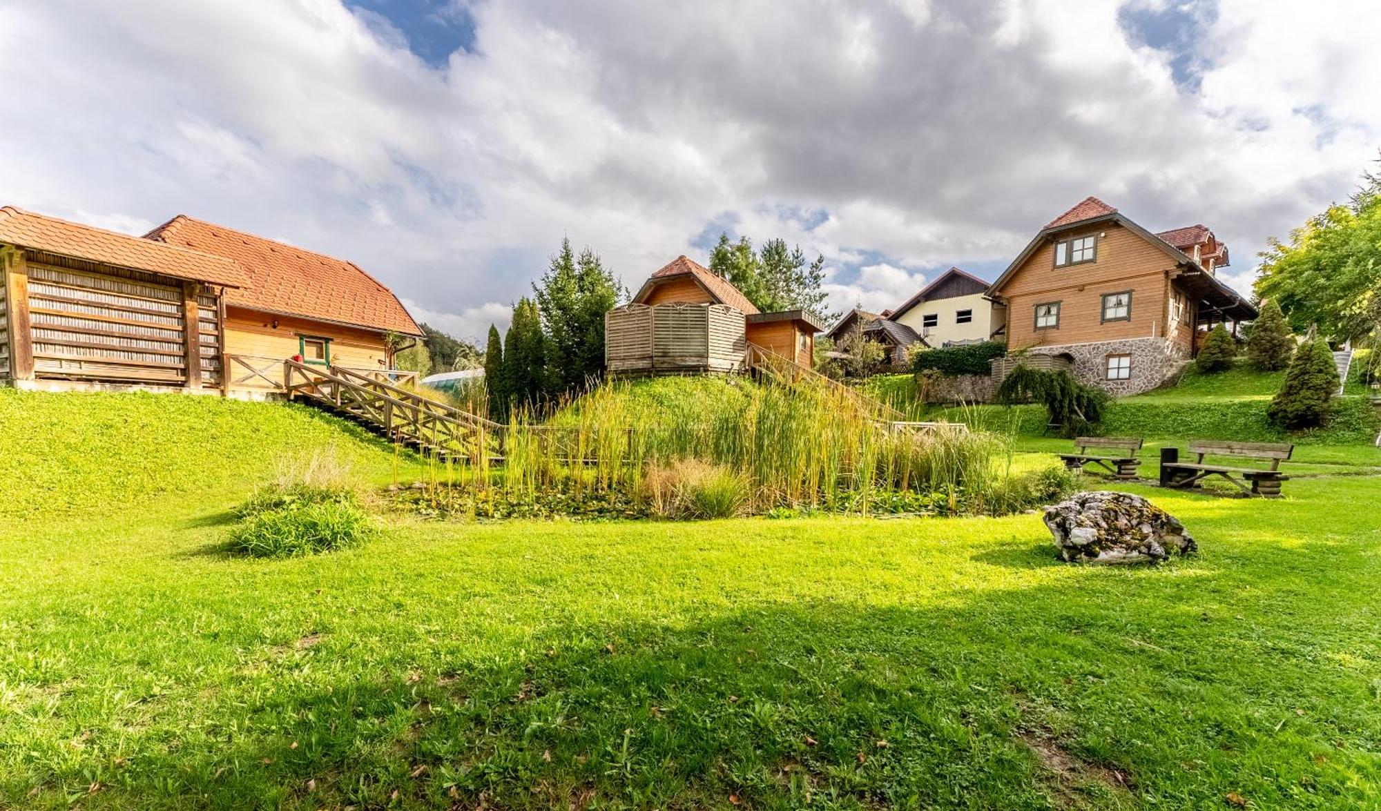 Korosec Apartments And Wellness Centre Мозирие Екстериор снимка