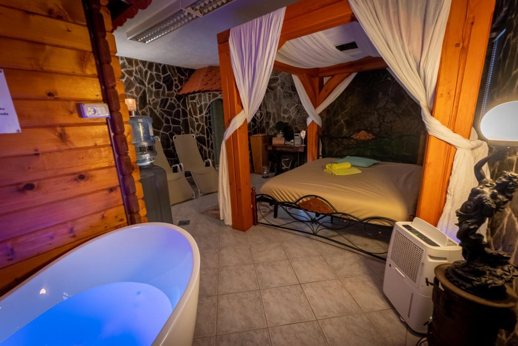 Korosec Apartments And Wellness Centre Мозирие Екстериор снимка