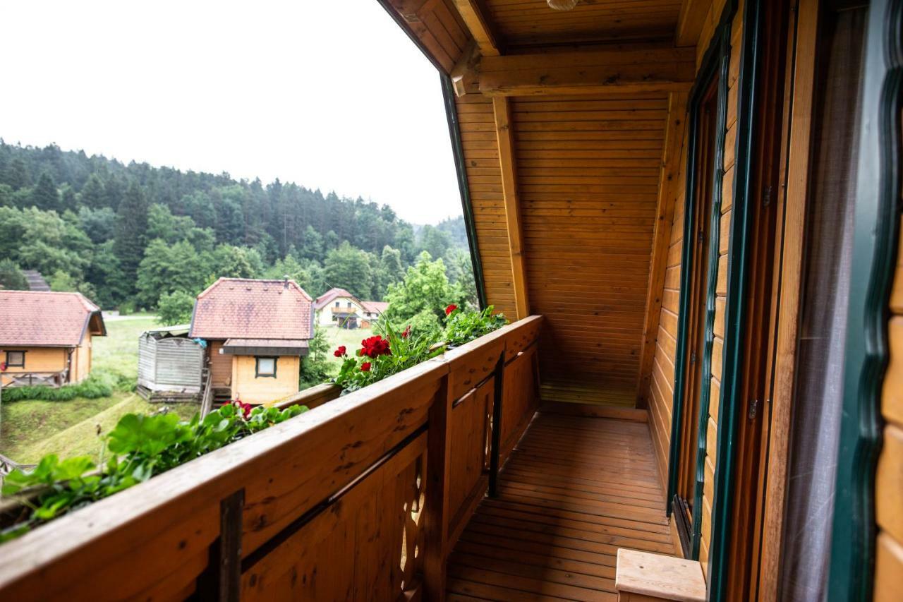 Korosec Apartments And Wellness Centre Мозирие Екстериор снимка