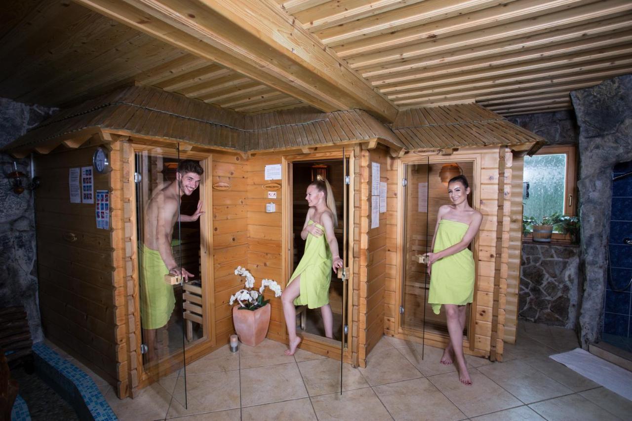 Korosec Apartments And Wellness Centre Мозирие Екстериор снимка